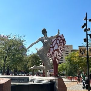 Meet your Posher, Reagan